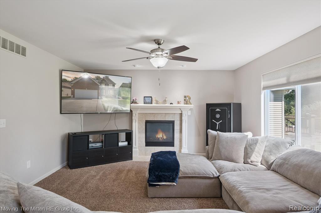 17163 Theresa Lane, New Boston, MI 48164 — Photo 6