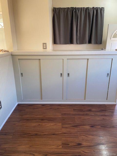 7050 BERWYN Street, Dearborn Heights, MI 48127 — Photo 2