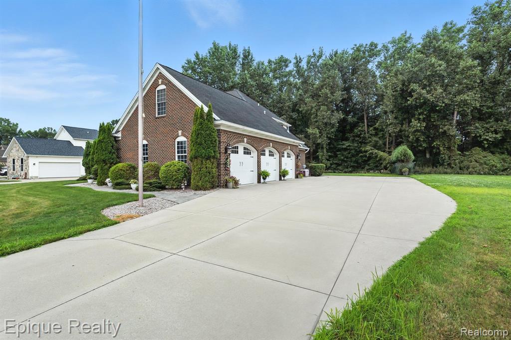 3656 River Road, East China, MI — Photo 4