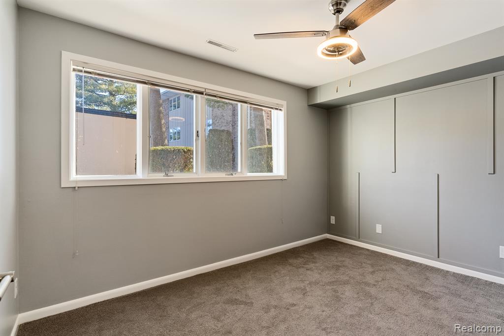 5965 W MICHIGAN Avenue, 16, Saginaw, MI 48638 — Photo 18