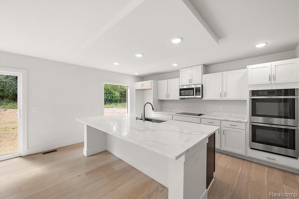 8828 Stonewall E., Clarkston, MI 48348 — Photo 19