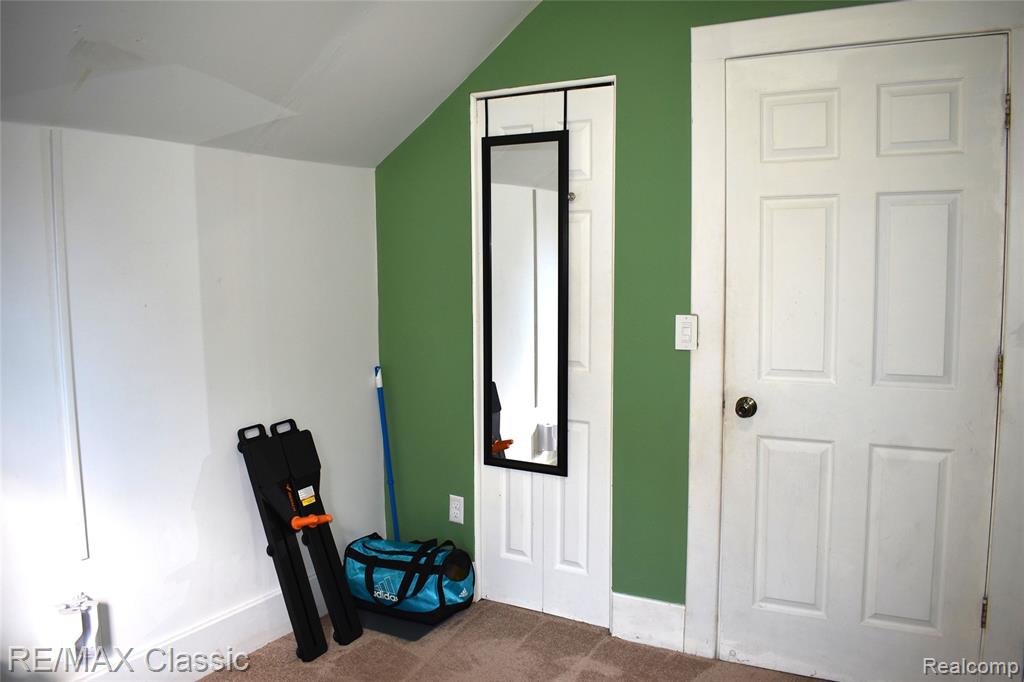 135 Park Avenue, Holly, MI 48442 — Photo 25