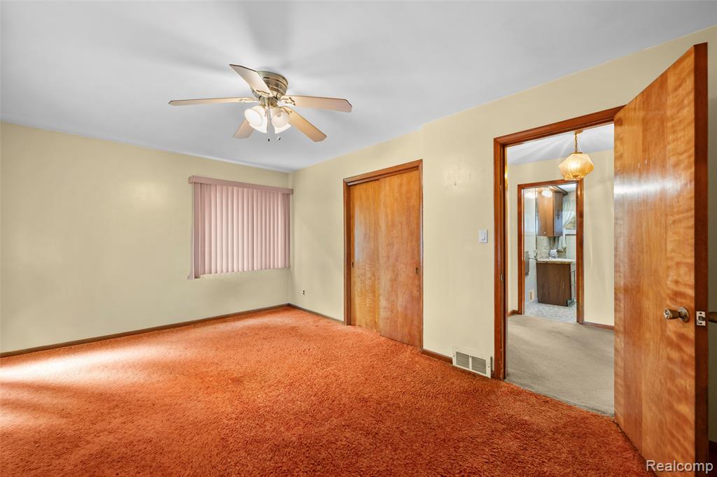 26504 Doxtator Street N, Dearborn Heights, MI 48127 — Photo 13
