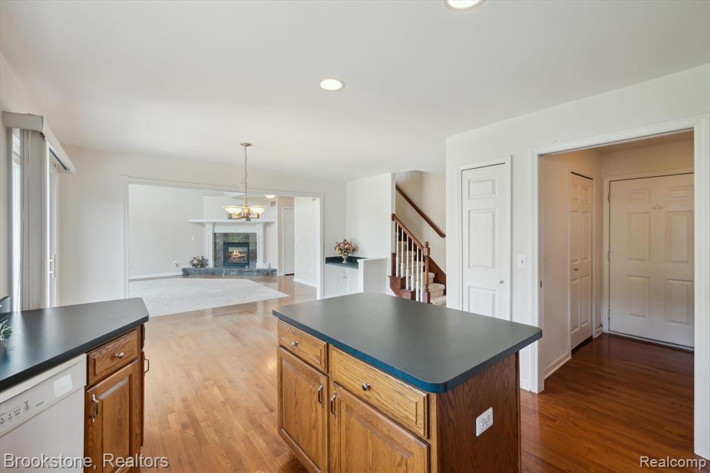 53329 SHAWN Drive, Chesterfield, MI 48047 — Photo 22