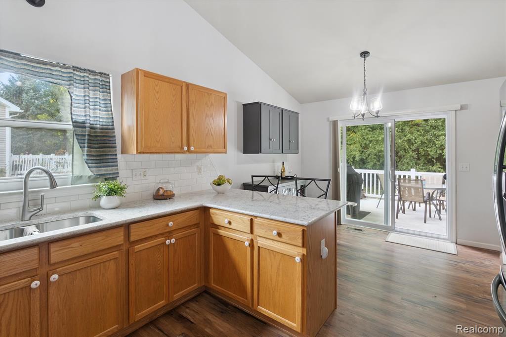 5128 Sandalwood Circle, Grand Blanc, MI 48439 — Photo 7