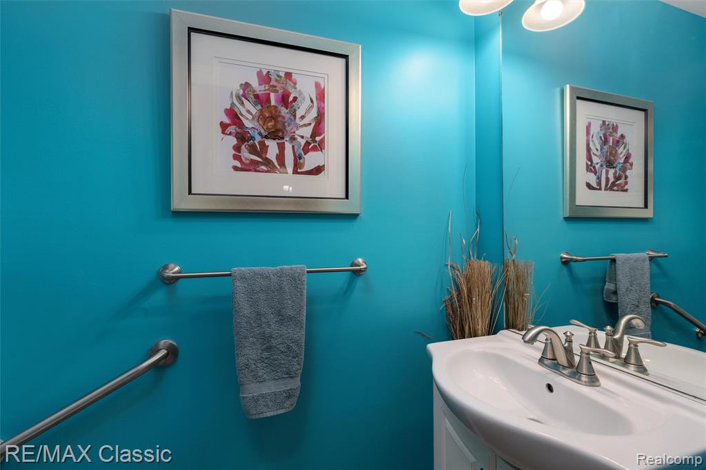 4692 Clover Road, Canton, MI 48188 — Photo 15