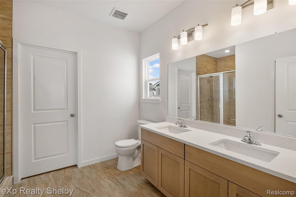 52169 Wellington Valley Drive, Macomb, MI 48042 — Photo 35