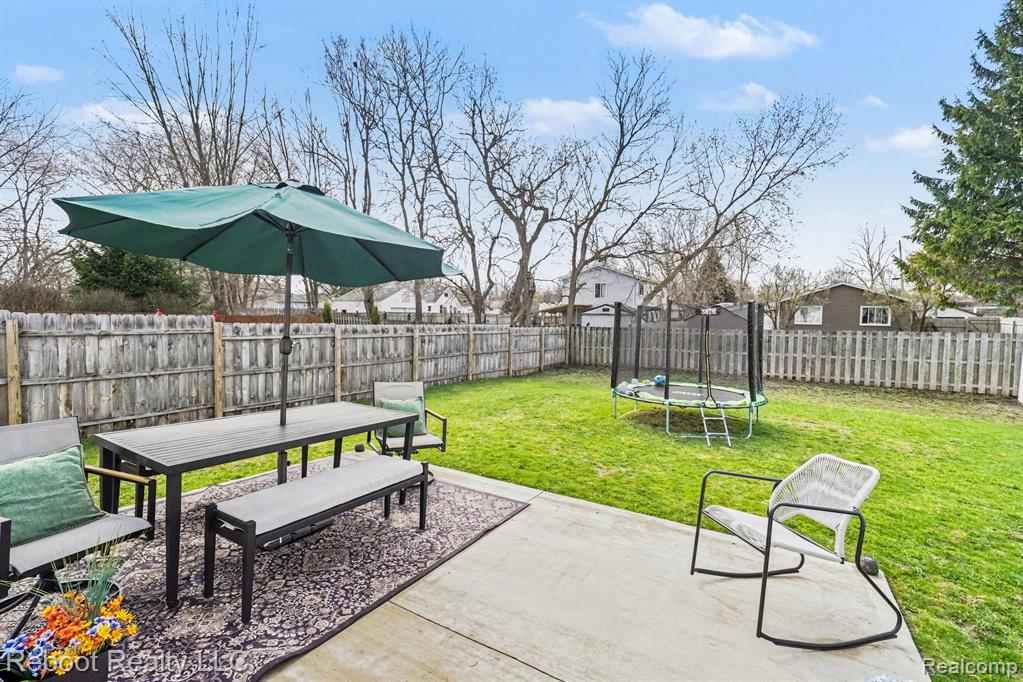 813 Partridge Court, Holly, MI 48442 — Photo 16