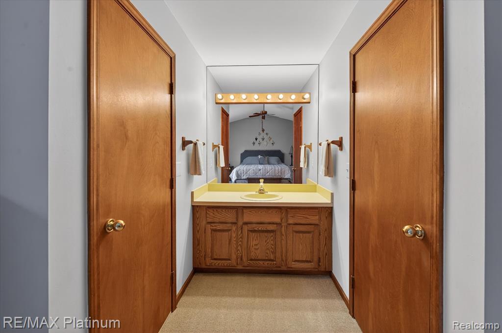 10696 Parker Court, South Lyon, MI 48178 — Photo 13