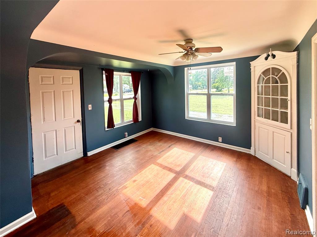 5388 Davison Road, Lapeer, MI 48446 — Photo 2