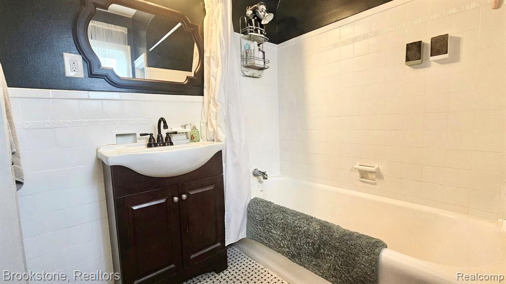 17511 Monica Street, Detroit, MI 48221 — Photo 33