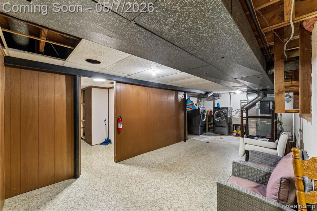 14053 April Lane, Warren, MI 48088 — Photo 37