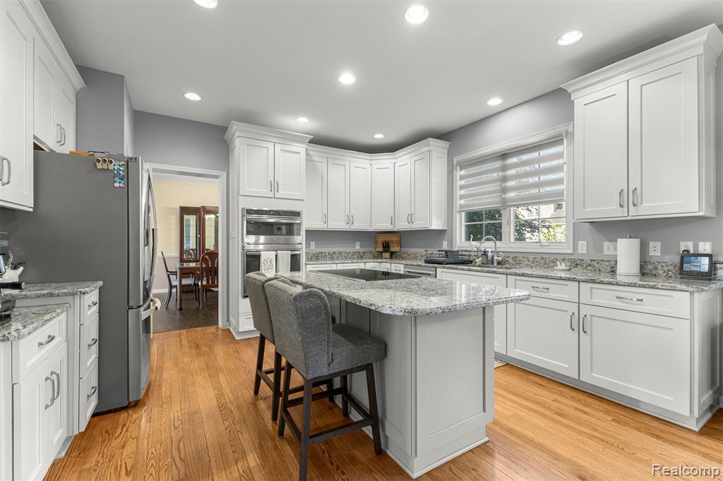 4991 Knollcrest Court, Commerce Twp, MI 48382 — Photo 15