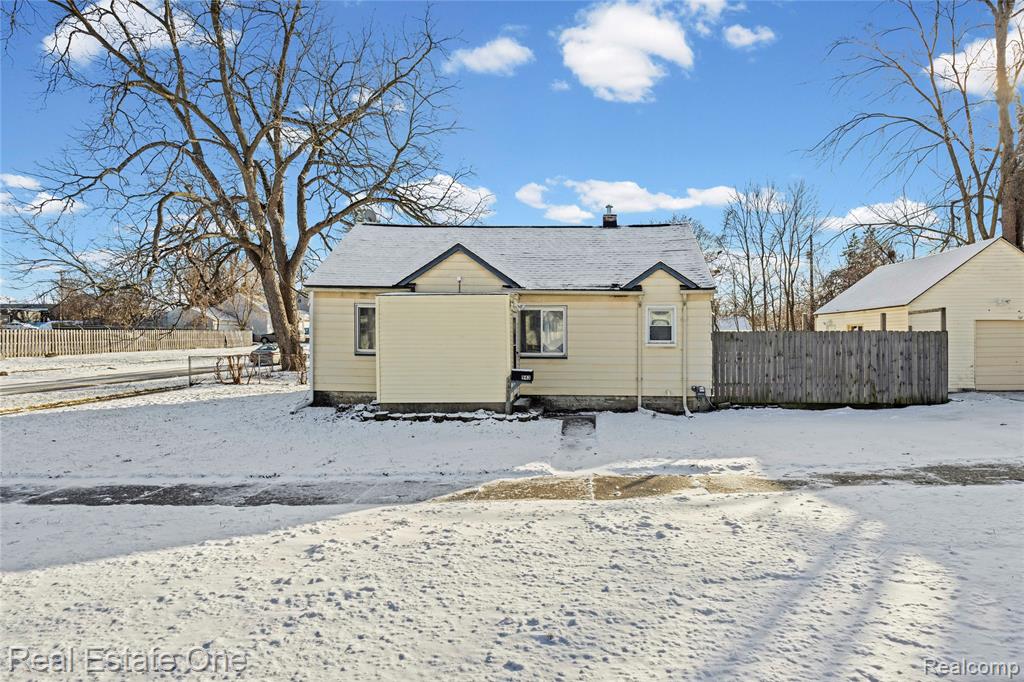 943 Premont Avenue, Waterford, MI 48328 — Photo 47