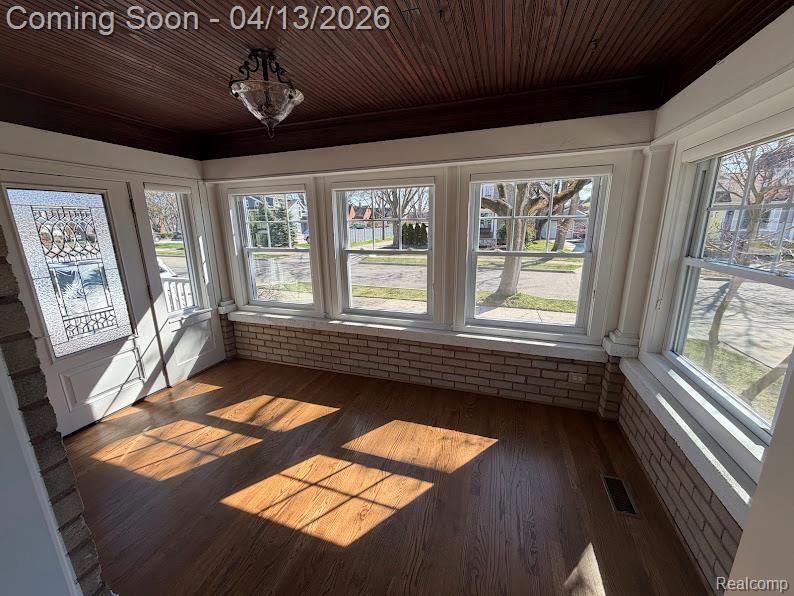 427 Wesley Avenue, Rochester, MI 48307 — Photo 3