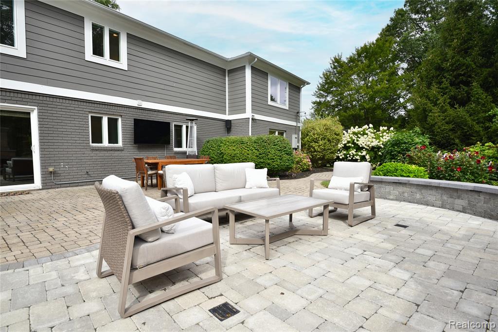 3029 S Westview Court, Bloomfield, MI 48304 — Photo 41