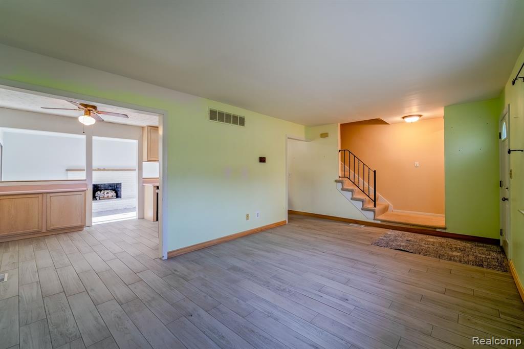 5809 HUNTINGTON Drive, Ypsilanti, MI 48197 — Photo 20