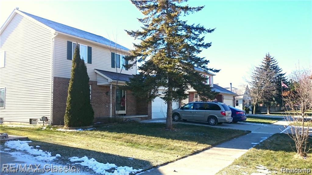 70 Larchwood Drive, Troy, MI 48083 — front exterior