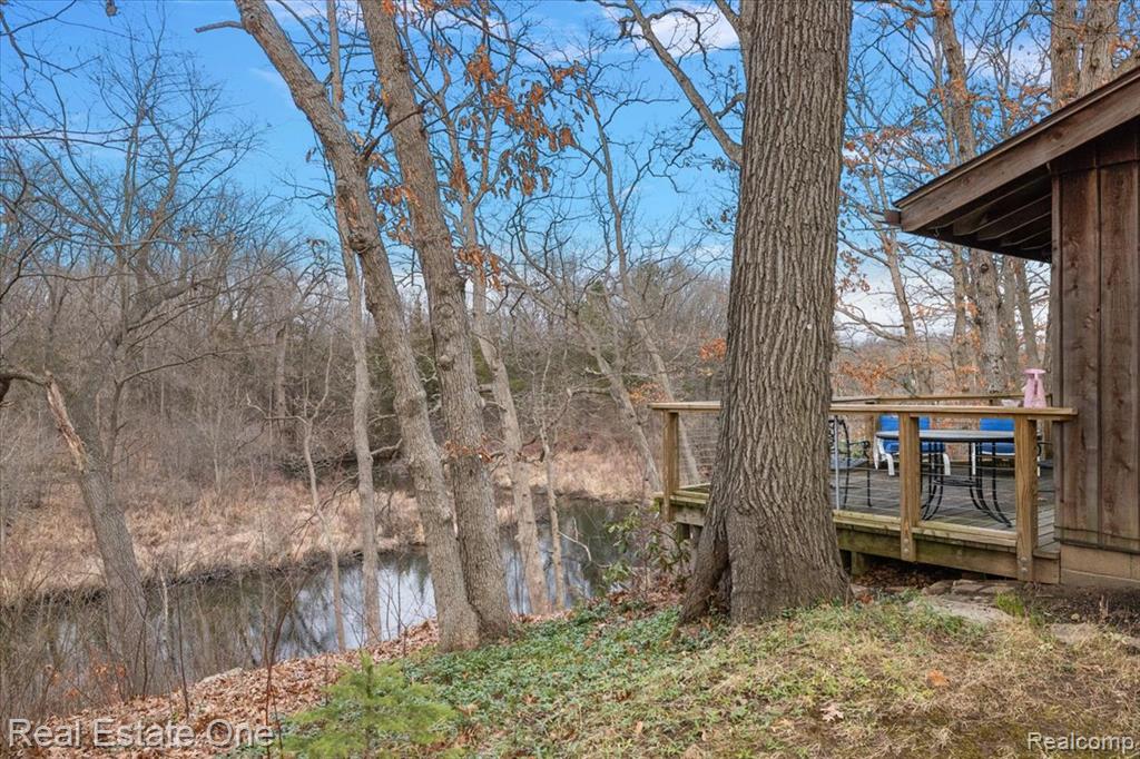 1050 Oxbow Lake Road, White Lake, MI — Photo 16