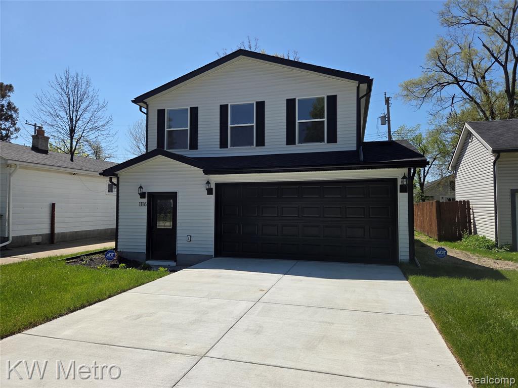 1116 E HAYES Avenue, Hazel Park, MI 48030