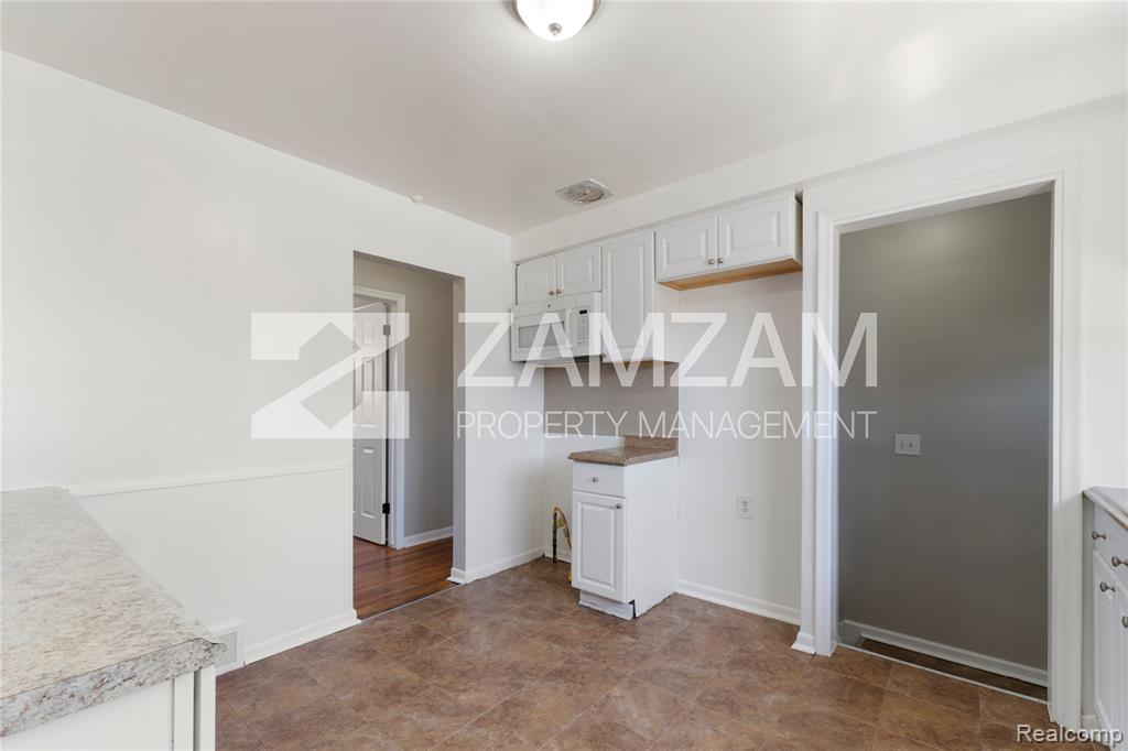 6869 Buhr Street, Hamtramck, MI 48212 — Photo 4