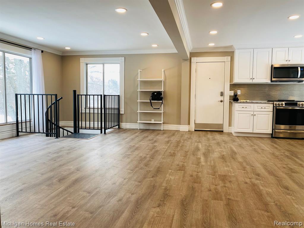 8089 N HOLLY Road, Grand Blanc, MI 48439 — Photo 14