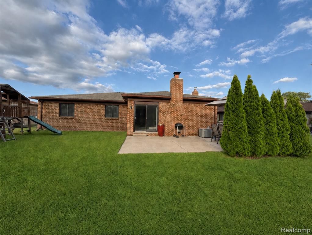 39217 Bramblebush Court, Clinton Twp, MI 48038 — Photo 33