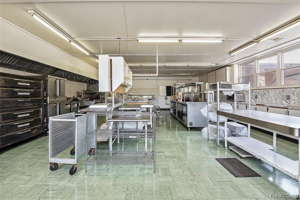 1210 E Michigan Avenue - Photo 4