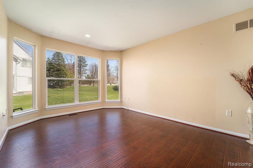 7549 ACORN HILL Court, West Bloomfield, MI 48323 — Photo 9