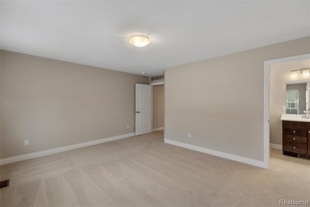 807 Balmoral Ln, Troy, MI 48085 — Photo 25