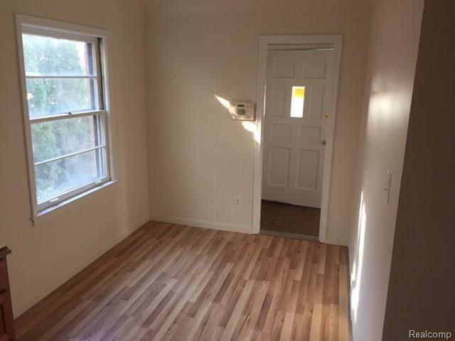 9554 HAZELTON, Redford, MI 48239 — Photo 11