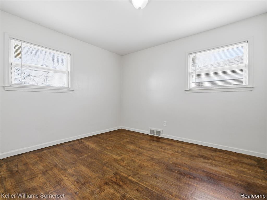 20271 Grandville Avenue, Detroit, MI 48219 — Photo 10
