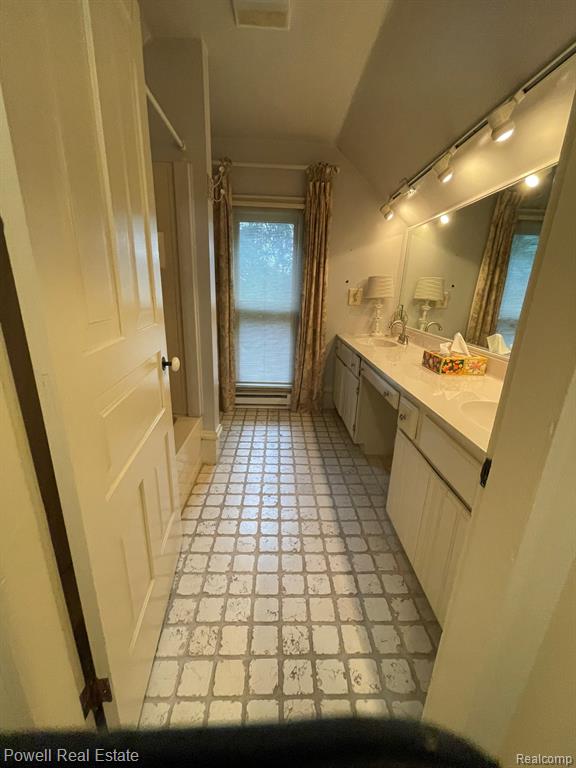 45647 CASS Avenue, Utica, MI 48317 — Photo 22