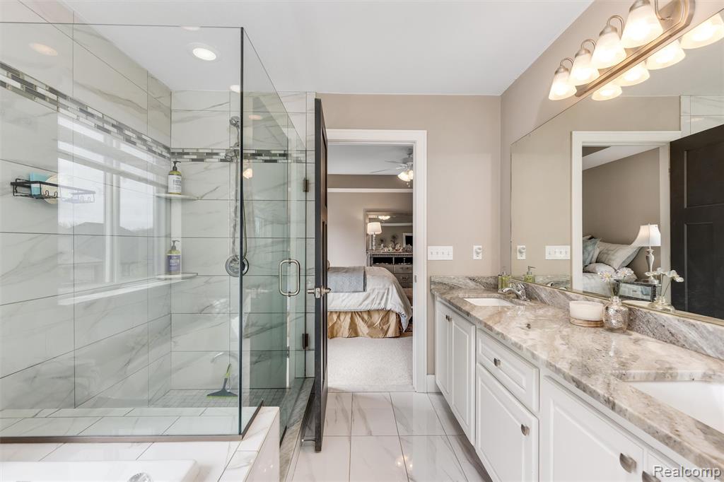 21924 E Majestic Drive, Macomb, MI 48044 — Photo 36
