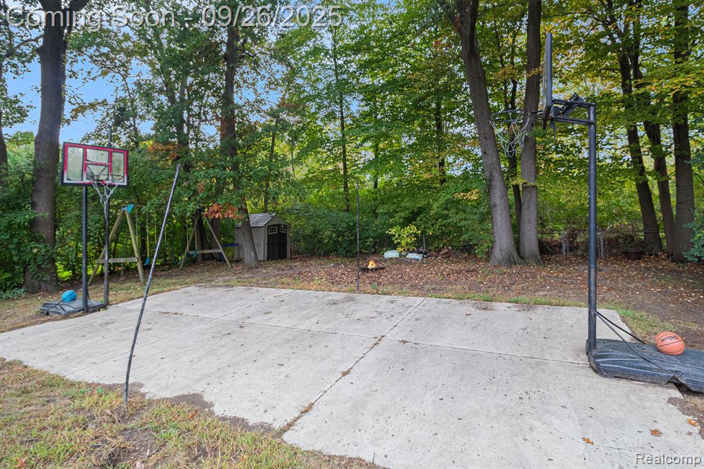 8162 Rene Drive, White Lake, MI — Photo 33