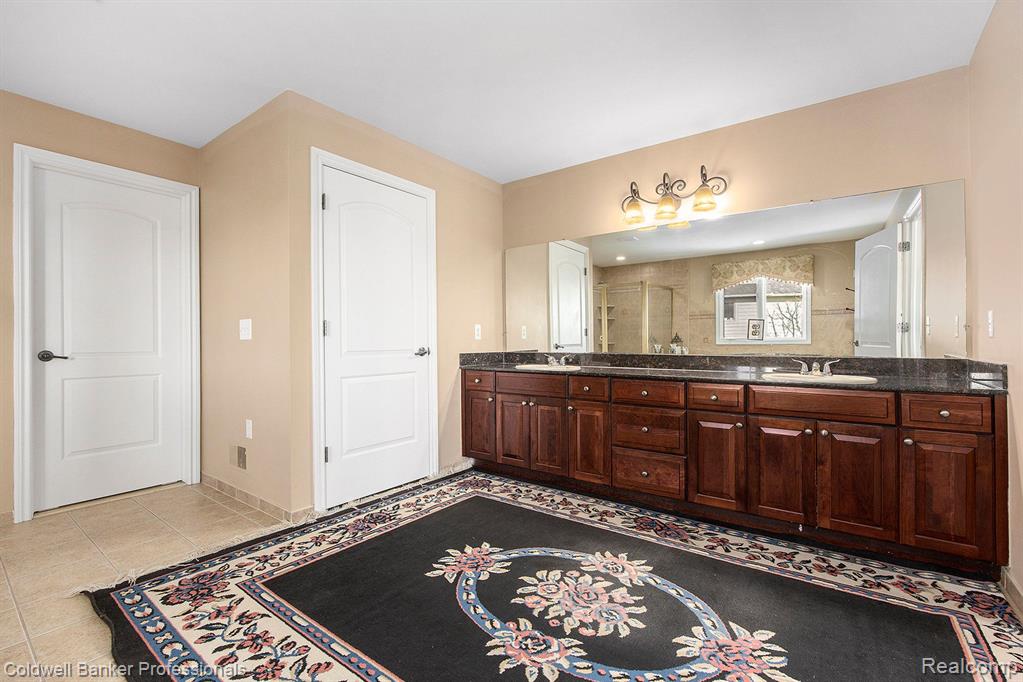 2434 PEBBLE BEACH Drive, Oakland, MI — Photo 16