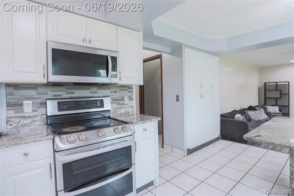 4788 Bloomfield Drive, Sterling Heights, MI 48310 — Photo 15
