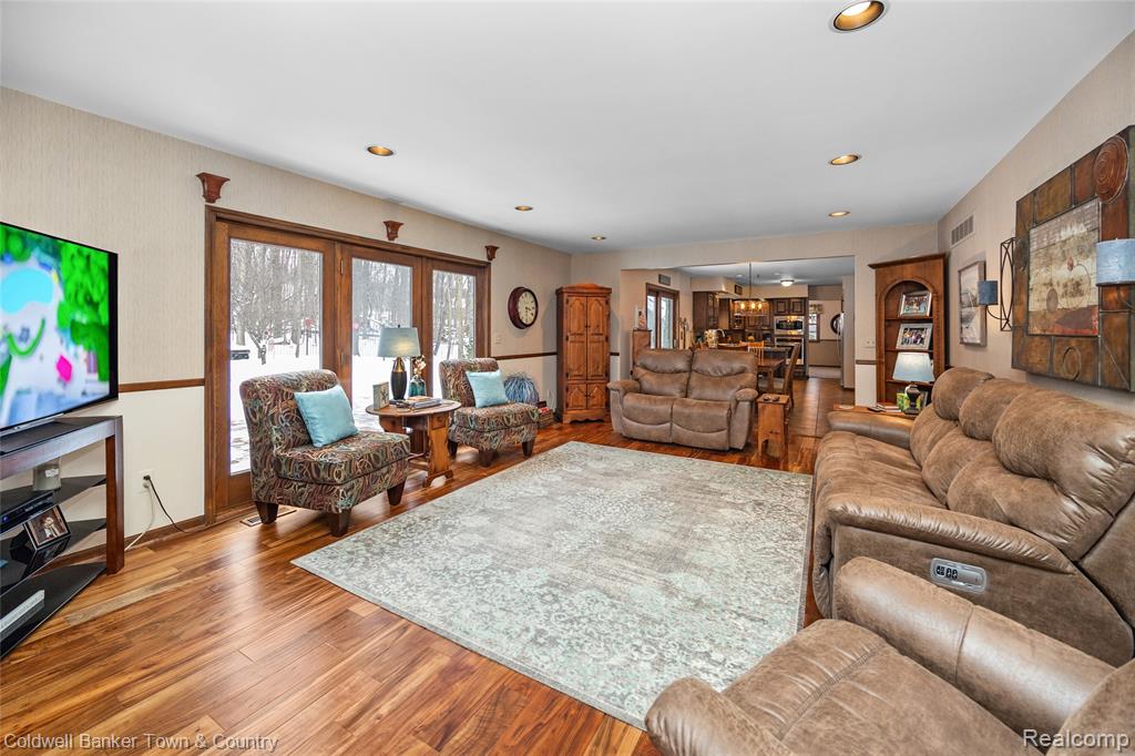 9711 Birch Run, Brighton, MI 48114 — Photo 33