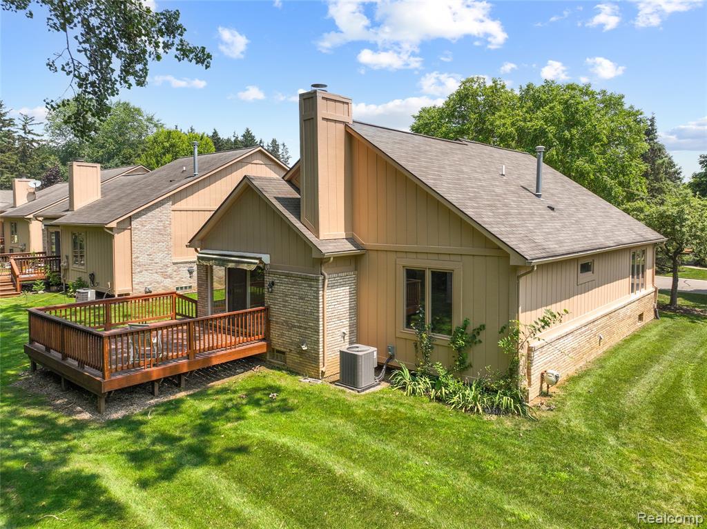 35213 Knollwood Lane, Farmington, MI 48335 — Photo 7