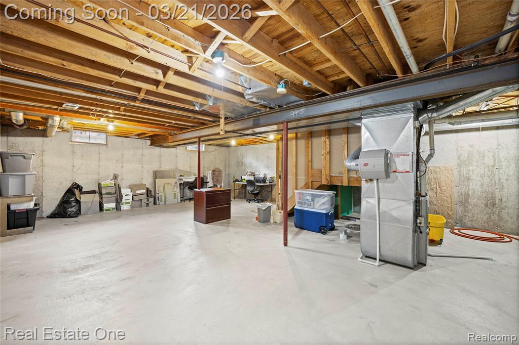 1065 Round Lake Road, White Lake, MI — Photo 18