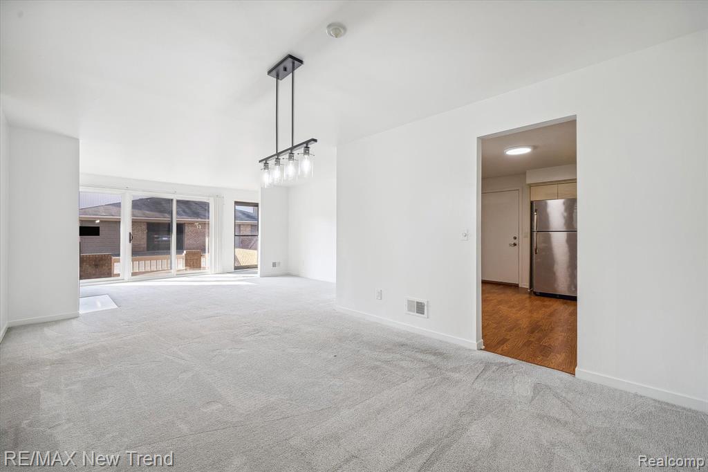 6602 MAPLE LAKES Drive, West Bloomfield, MI — Photo 12