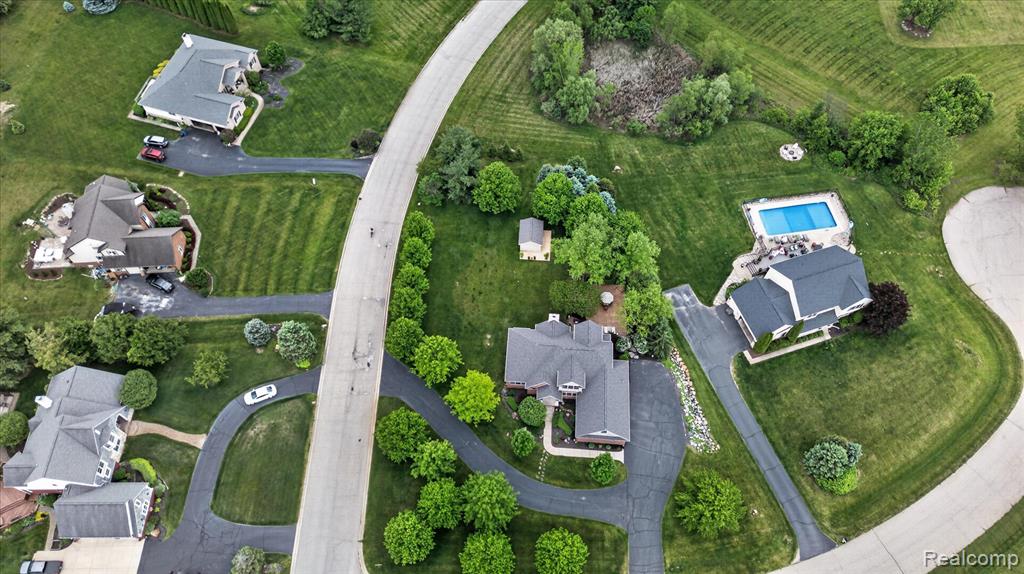 8746 N Hills Court, Howell, MI 48843 — Photo 57