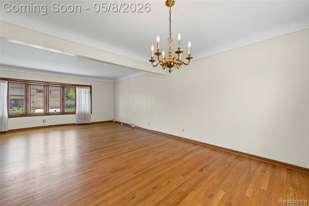 690 Briarcliff Drive, Grosse Pointe Woods, MI 48236 — Photo 14