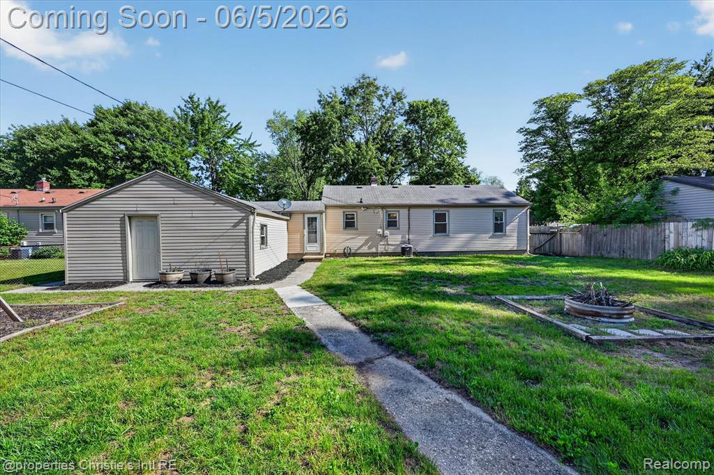 39185 Chase Street, Romulus, MI 48174 — Photo 23
