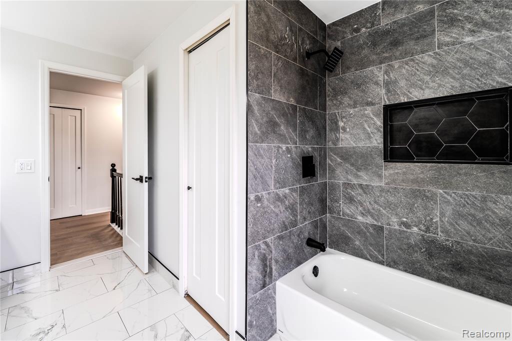 5435 Tequesta Drive, West Bloomfield, MI 48323 — Photo 36