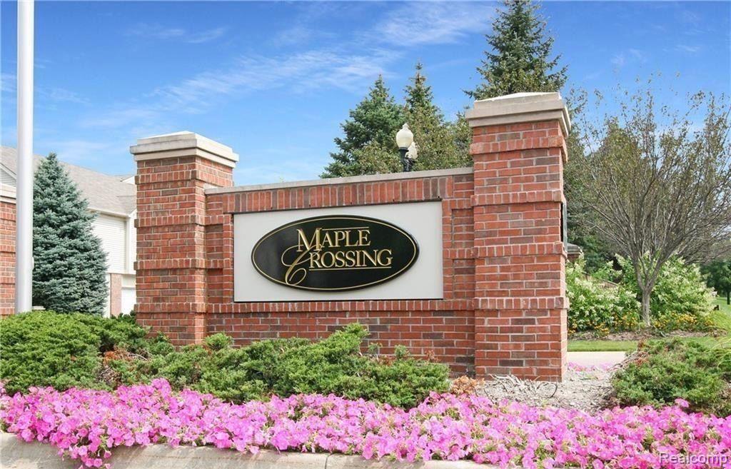 21208 CHESAPEAKE Circle, Walled Lake, MI 48390 — Photo 23