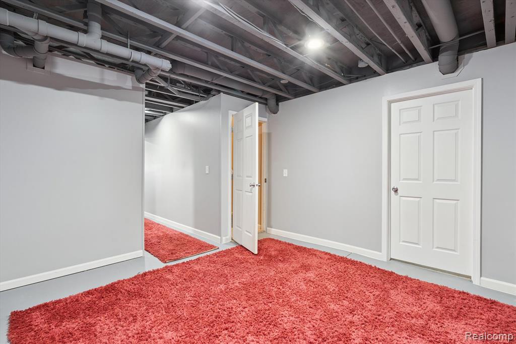7075 Kings Way, Flushing, MI 48433 — Photo 30