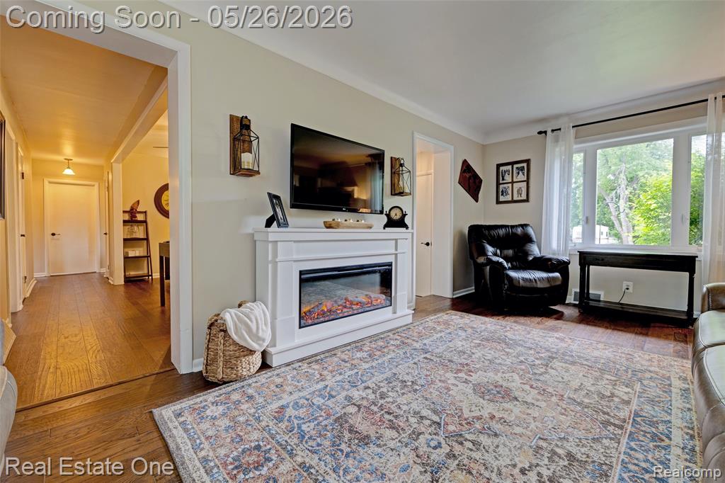 6394 Manson Drive, Waterford, MI 48329 — Photo 6