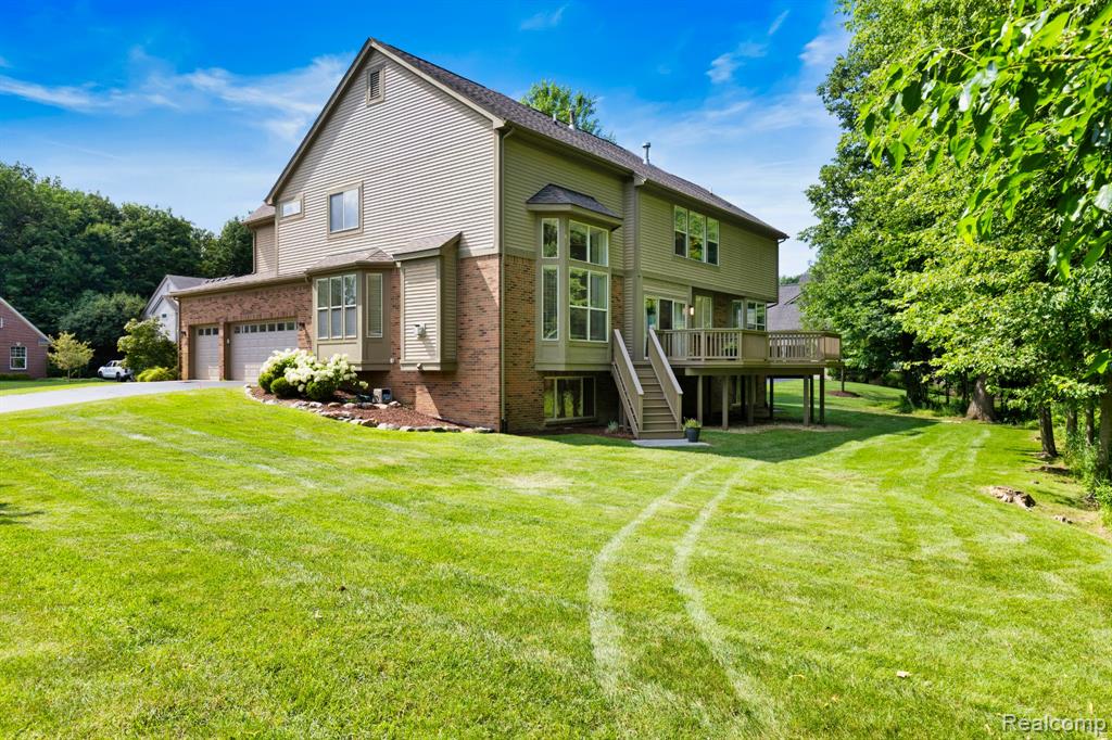 5634 Plantation Drive, Commerce Twp, MI 48382 — Photo 45