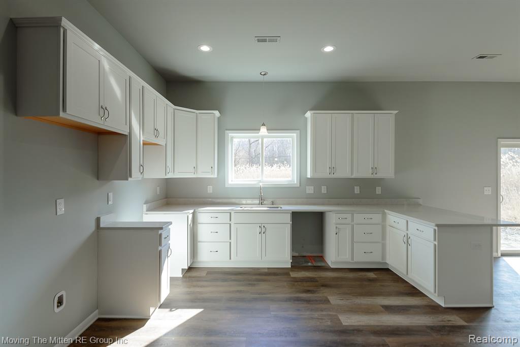 43001 Willow Road, New Boston, MI 48164 — Photo 7
